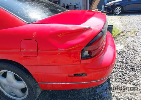 1997 Chevrolet Monte Carlo Ls z USA, uszkodzony, nr VIN 2G1WW12M3V9287838